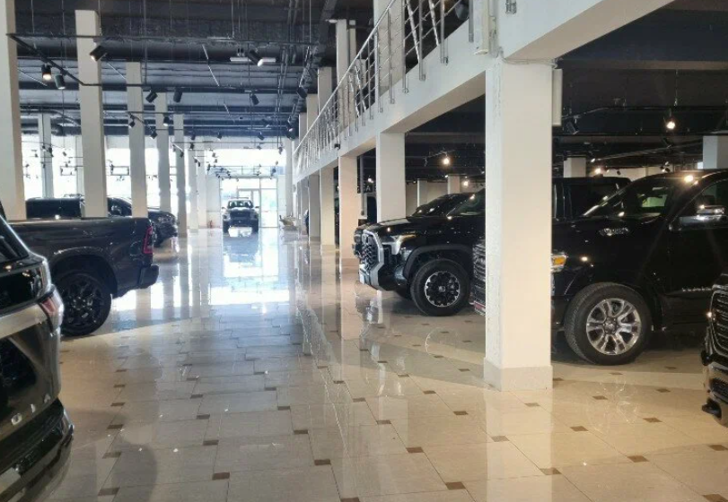 фото автосалона