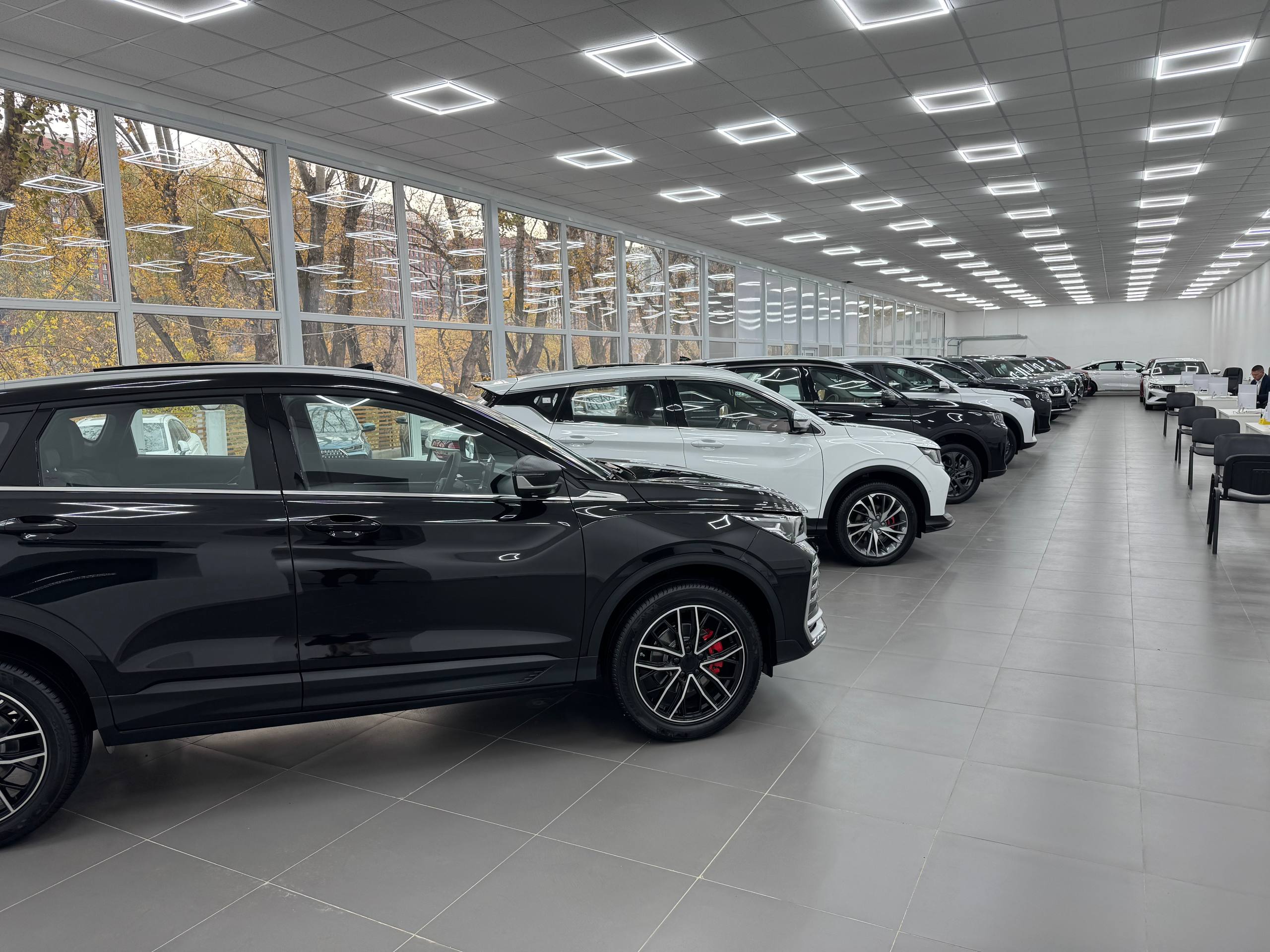 фото автосалона