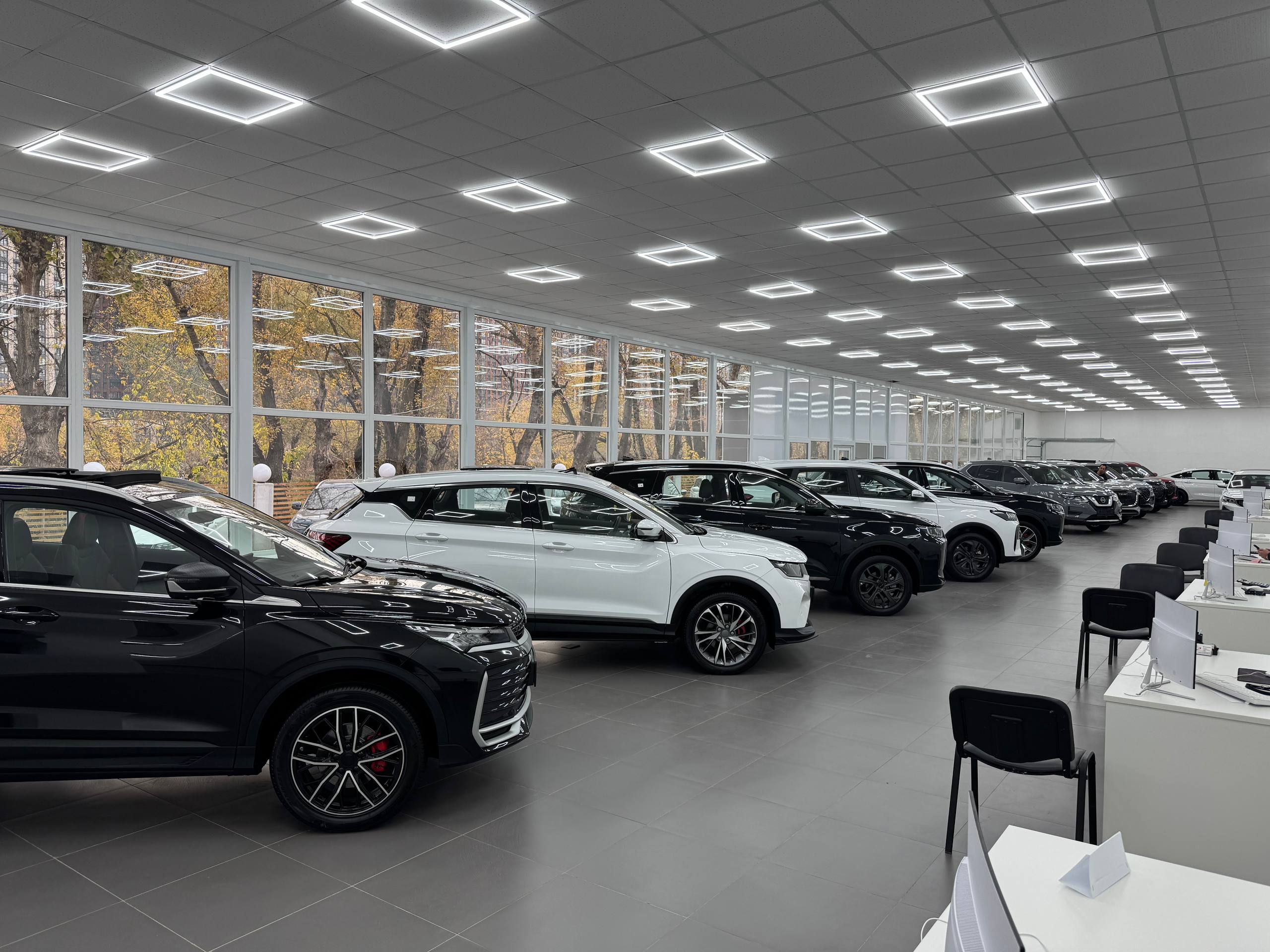 фото автосалона