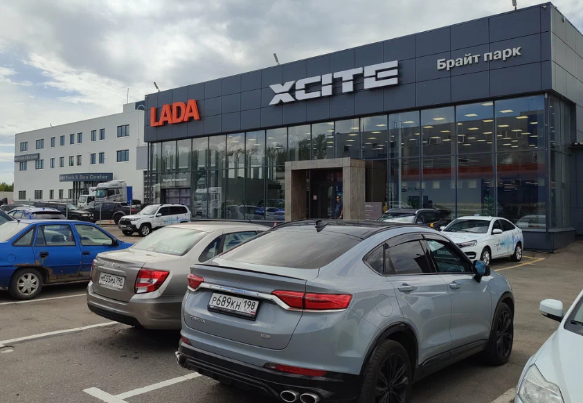 фото автосалона