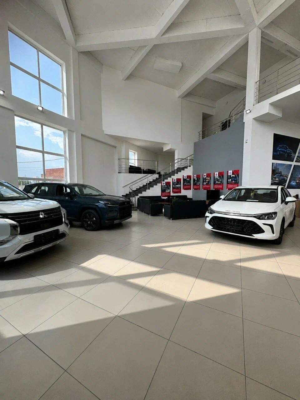 фото автосалона