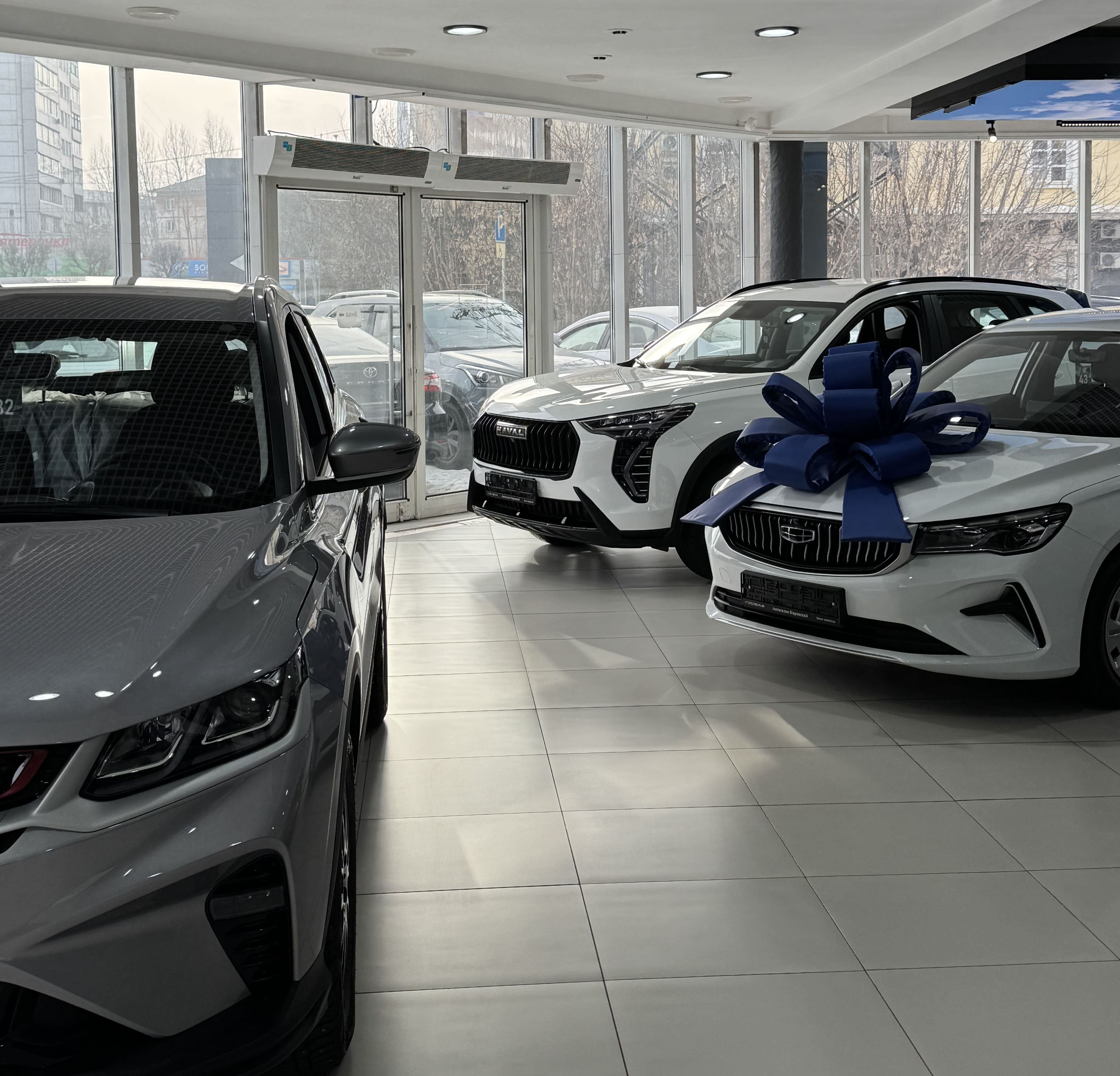 фото автосалона