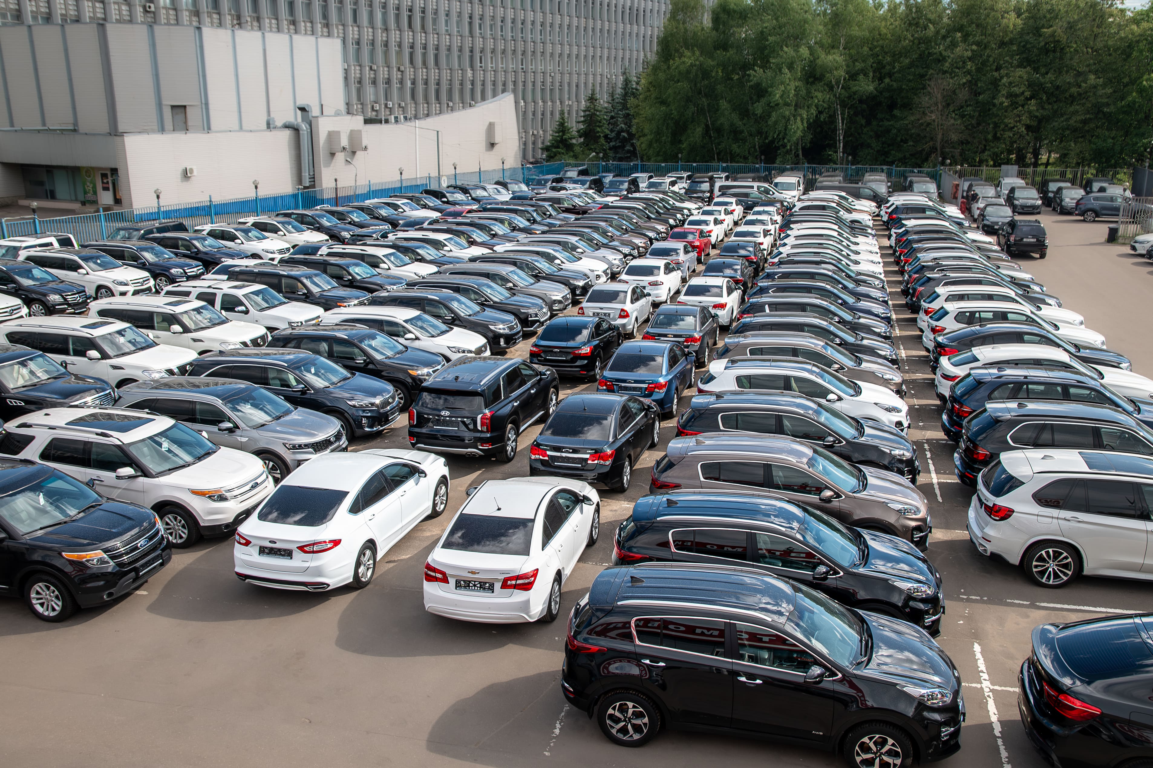 фото автосалона