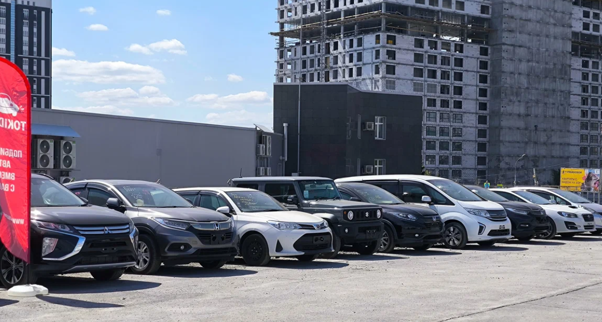 фото автосалона