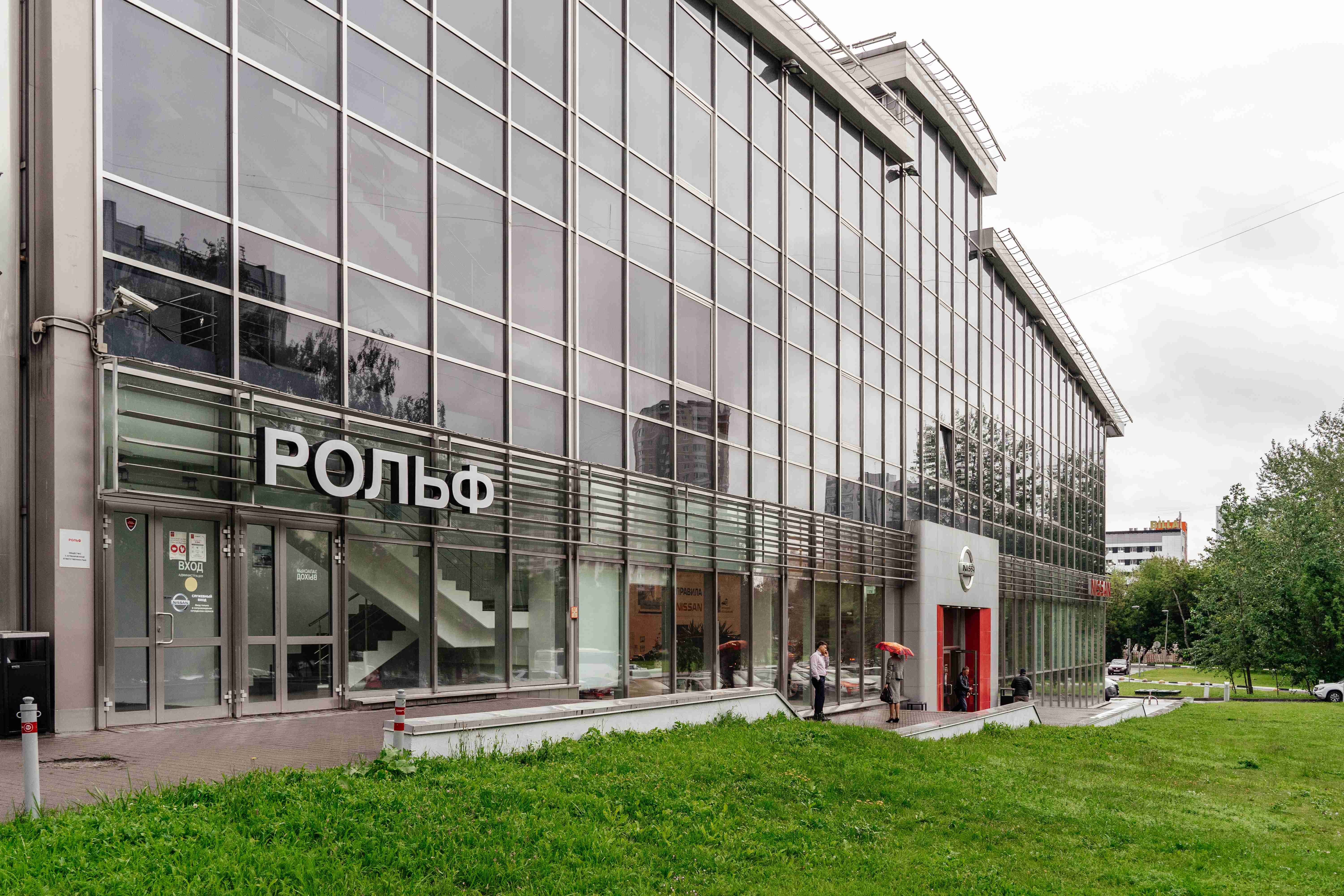 фото автосалона